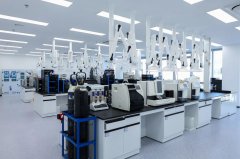 <b>两代院士接力，四十载技术沉淀：国产液相色谱的 “依利特密码”</b>